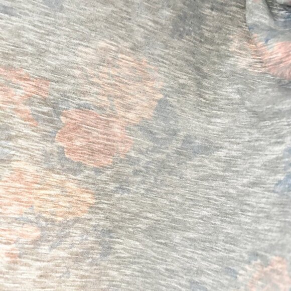 🌷 sale* Torrid Oversized V Neck Floral T Shirt Size Medium Modal Lightweight - Picture 9 of 12